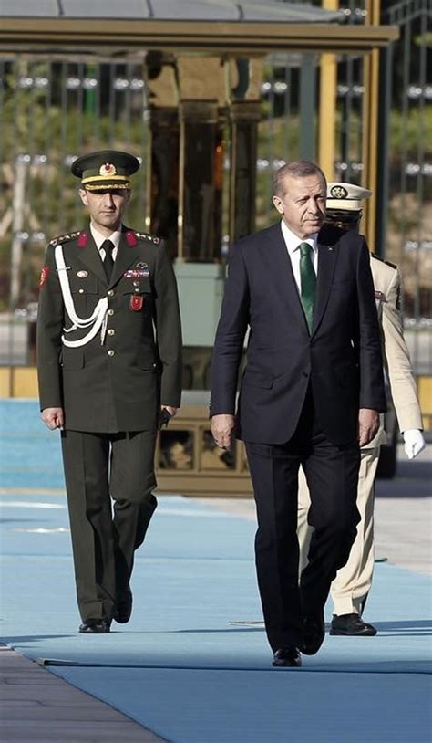 C­u­m­h­u­r­b­a­ş­k­a­n­ı­ ­E­r­d­o­ğ­a­n­­ı­n­ ­b­a­ş­y­a­v­e­r­i­ ­d­e­ğ­i­ş­i­y­o­r­